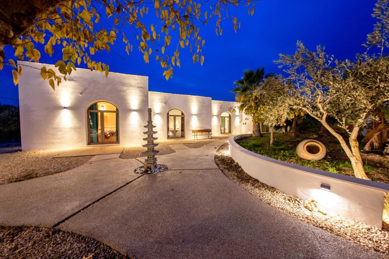 Artmonia Ξενοδοχείο Castalla Εξωτερικό φωτογραφία